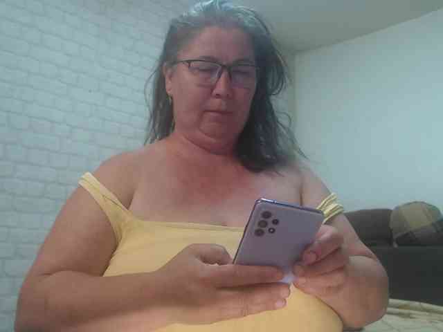 emmasquirt69 webcam