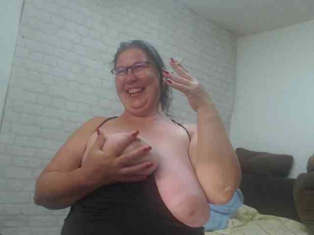 emmasquirt69 webcam