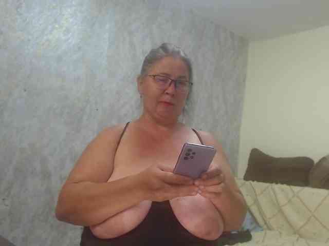 emmasquirt69 webcam