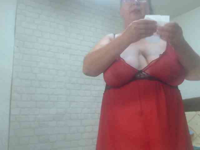 Model: emmasquirt69