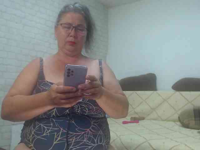 emmasquirt69 webcam