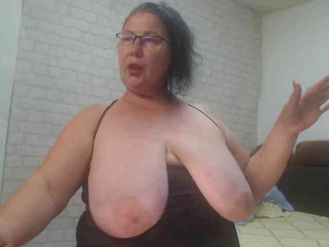 emmasquirt69 webcam