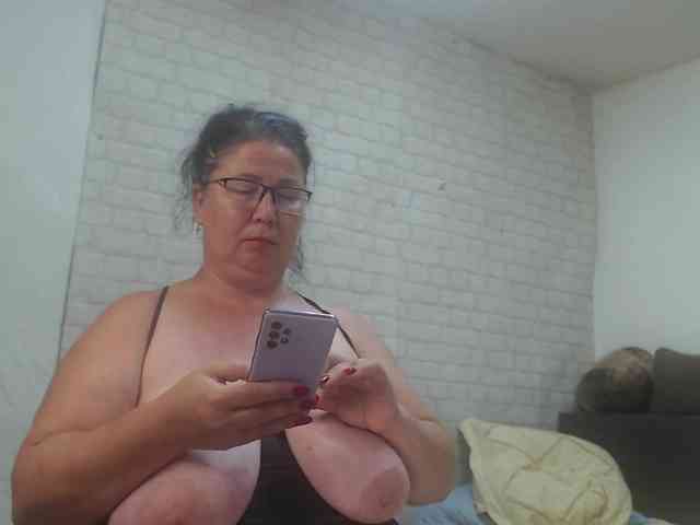 emmasquirt69 webcam