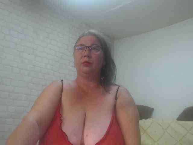 emmasquirt69 webcam