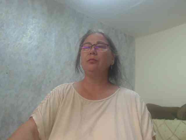 emmasquirt69 webcam