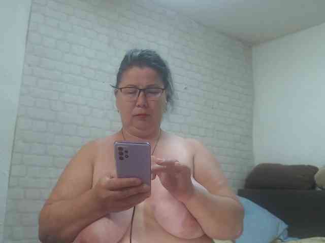 emmasquirt69 webcam
