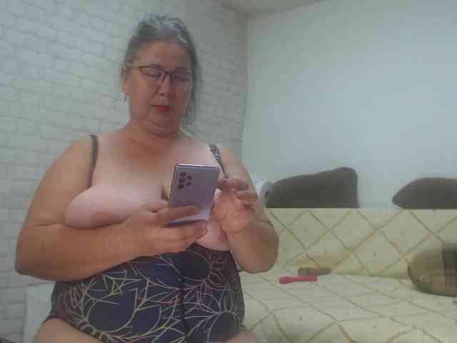 emmasquirt69 webcam