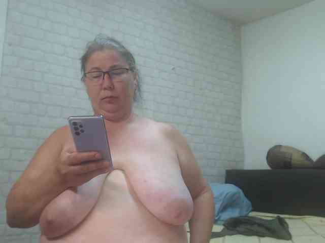 emmasquirt69 webcam