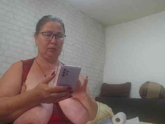 emmasquirt69 webcam