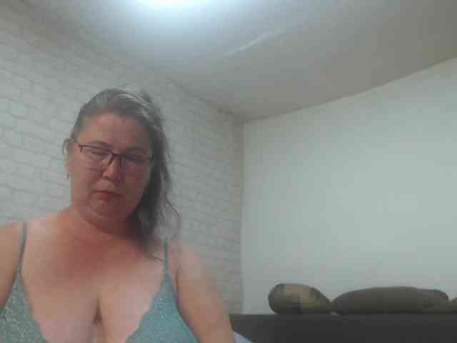 emmasquirt69 webcam