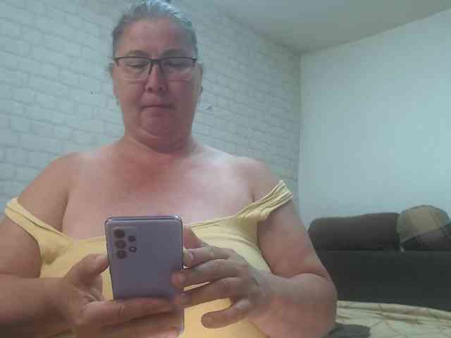 emmasquirt69 webcam