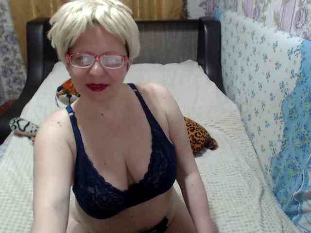 CrazzyBitch webcam