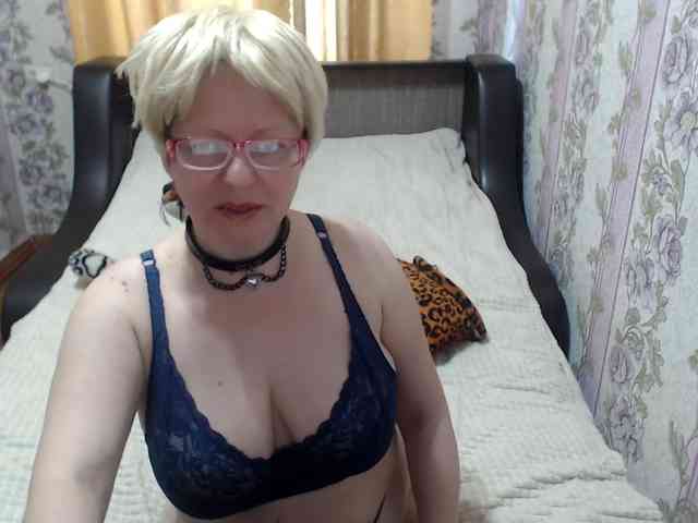 CrazzyBitch webcam