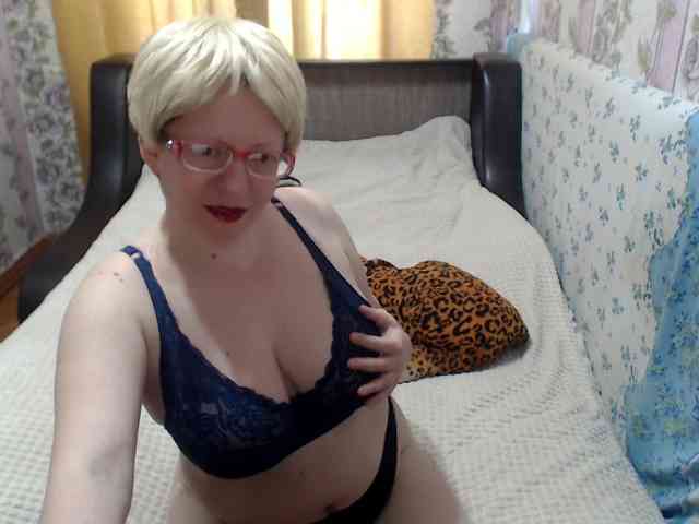 CrazzyBitch webcam