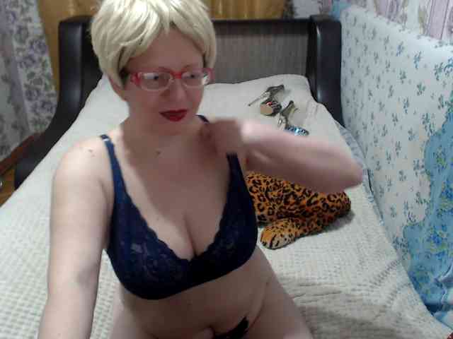 CrazzyBitch webcam