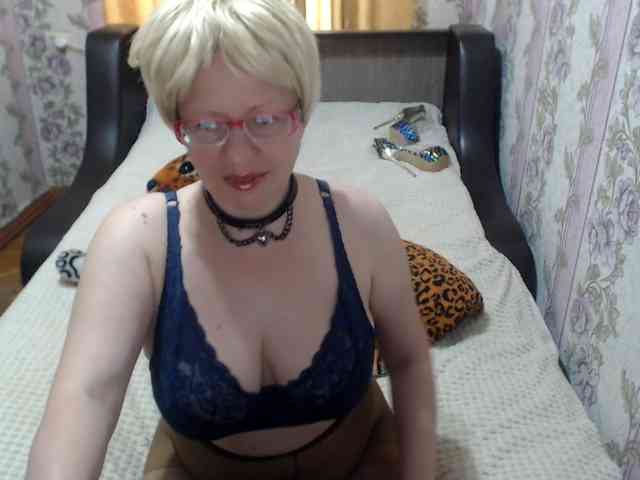 CrazzyBitch webcam