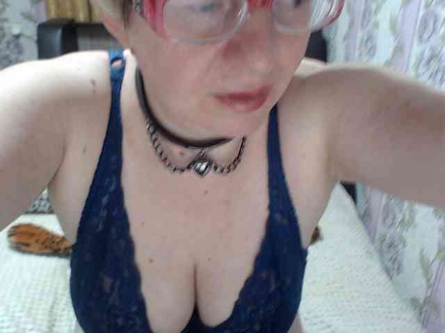 CrazzyBitch Live Webcam on BongaCams