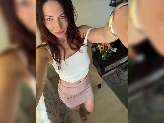 _Happy_Lady_