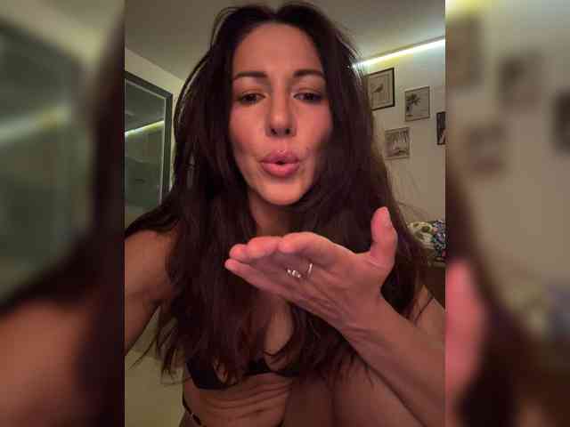 _Happy_Lady_ webcam