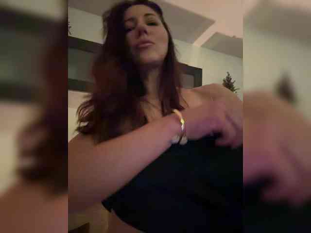 _Happy_Lady_