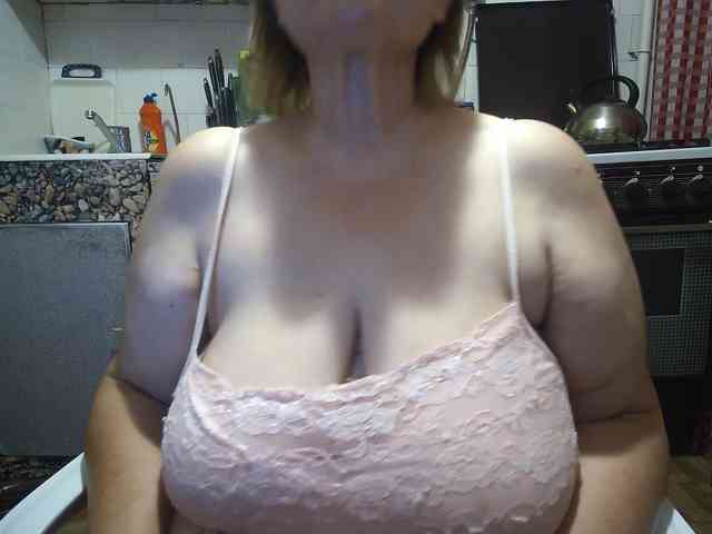 marusa0 live female cam on bongacams