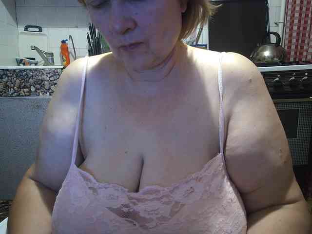 marusa0 live female cam on bongacams