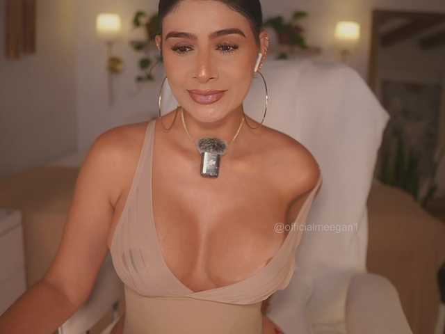 meegan cam belle