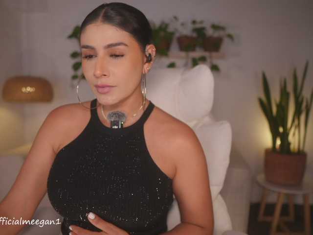 Meegan live cam on BongaCams
