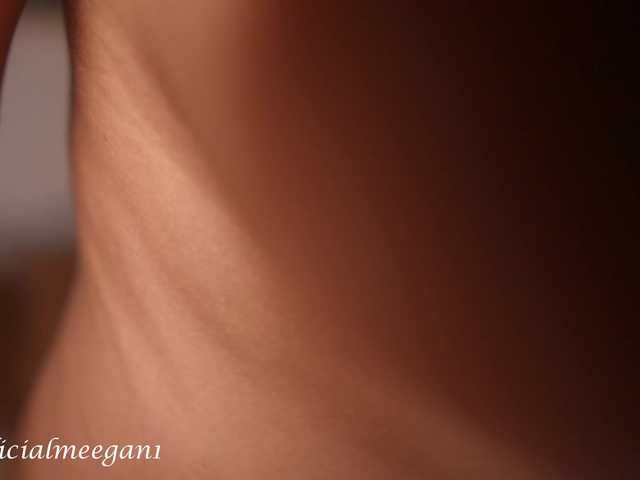 Meegan live webcam show