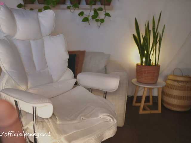 Live трансляция Meegan - slutnetki.online