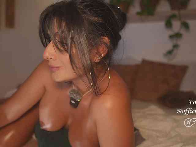 Meegan Live Webcam on BongaCams