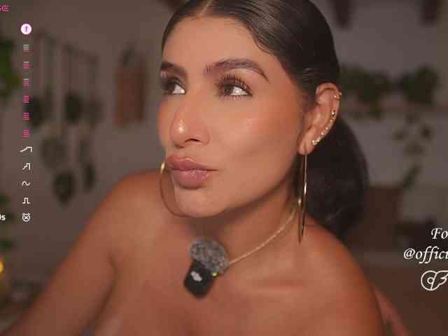 Meegan live show