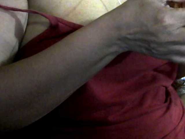 Priana live cam on BongaCams