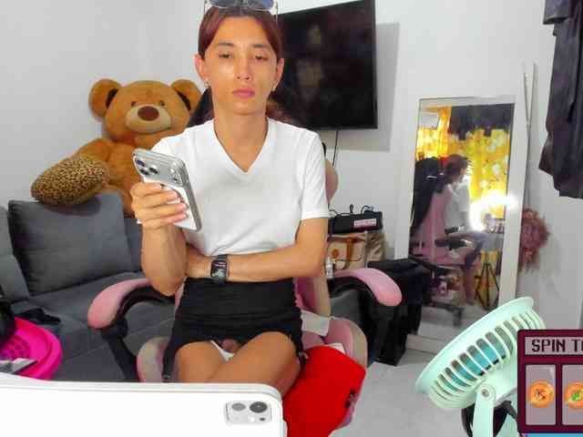 HannahTight Live Webcam on BongaCams