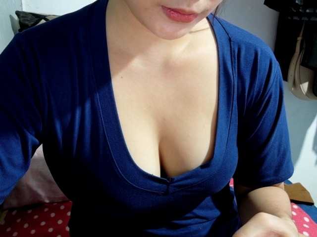 SweetAndrea live cam on BongaCams