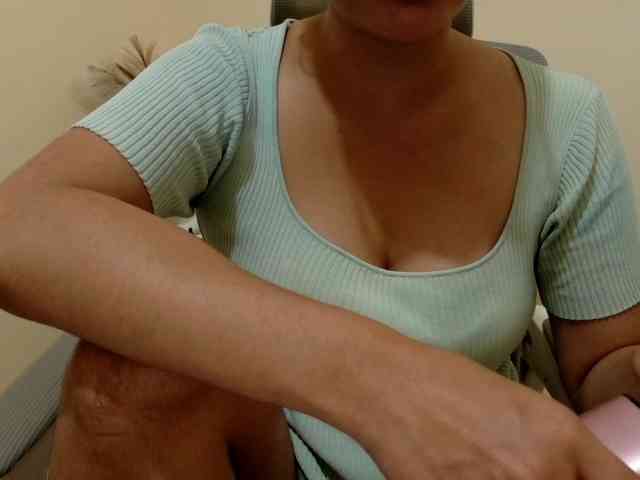 Letishaa webcam