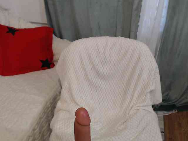 JullieMilf webcam