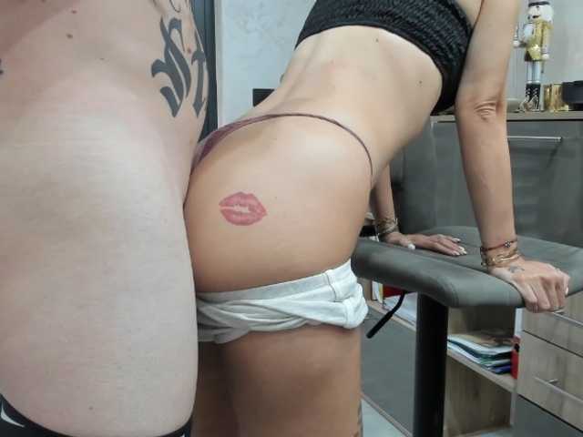 tattoo-couple live cam on UnifiedCams