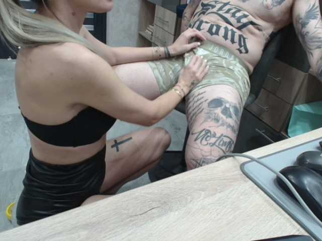  tattoo-couple chat room