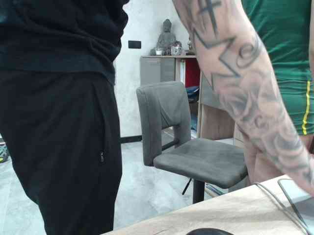 Modèle: tattoo-couple