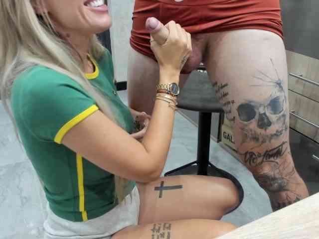 Modèle: tattoo-couple