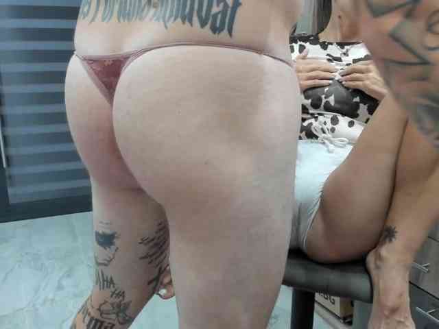 Modèle: tattoo-couple