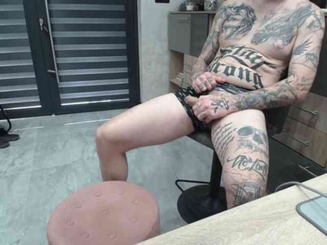 tattoo-couple webcam