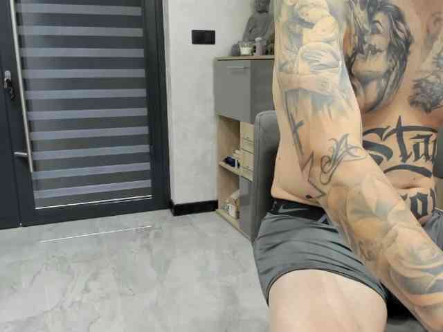 tattoo-couple webcam