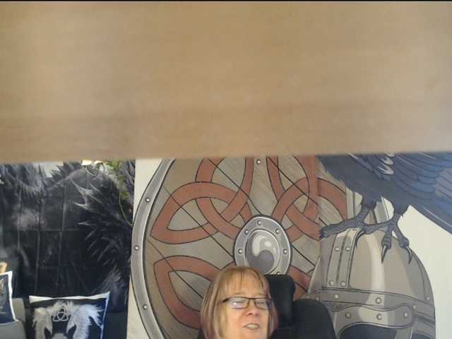 90dTitten live cam preview