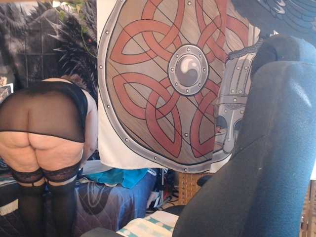 90dTitten live cam on BongaCams