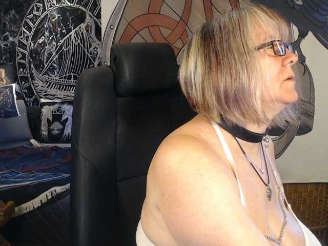 90dtitten live sex
