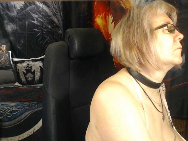 90dTitten live cam