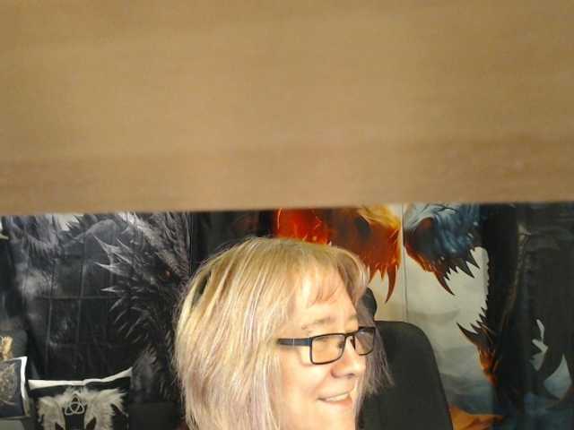 90dTitten live cam on BongaCams