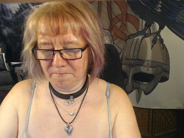 90dTitten live cam preview